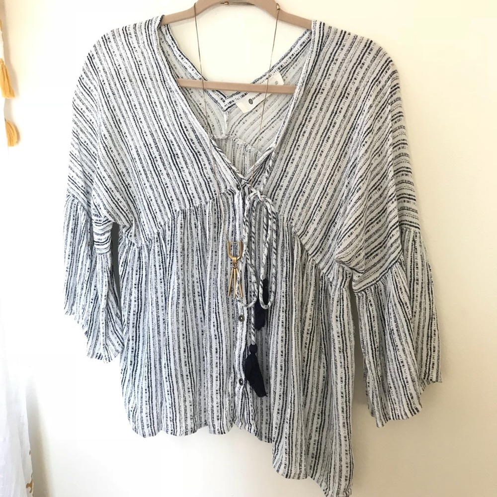 The impeccable pig flutter sleeve top size S